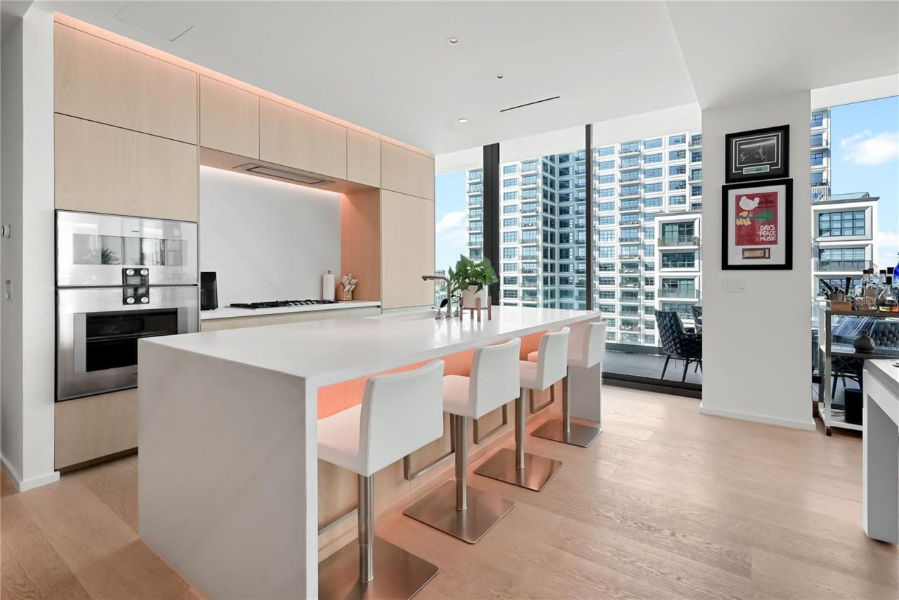 1000 Water Street, Unit 1002, Tampa, FL 33602 Photo