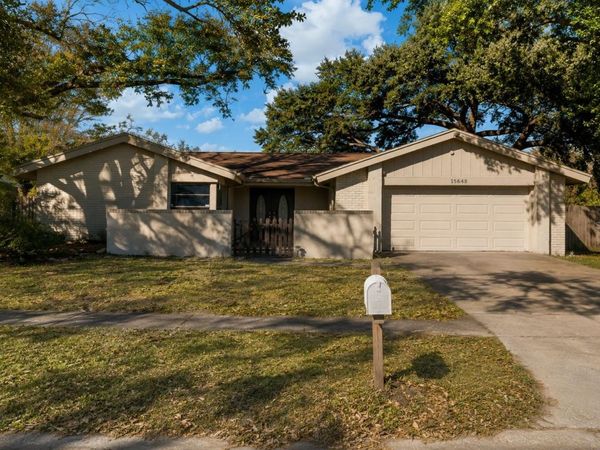 15648 BEAR CREEK DRIVE , TAMPA, FL 33624