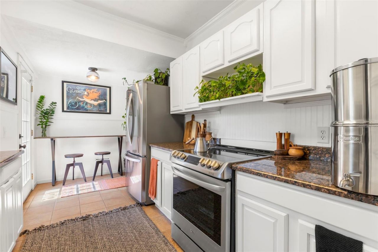 2700 2nd Avenue N, Saint Petersburg, FL 33713 Photo