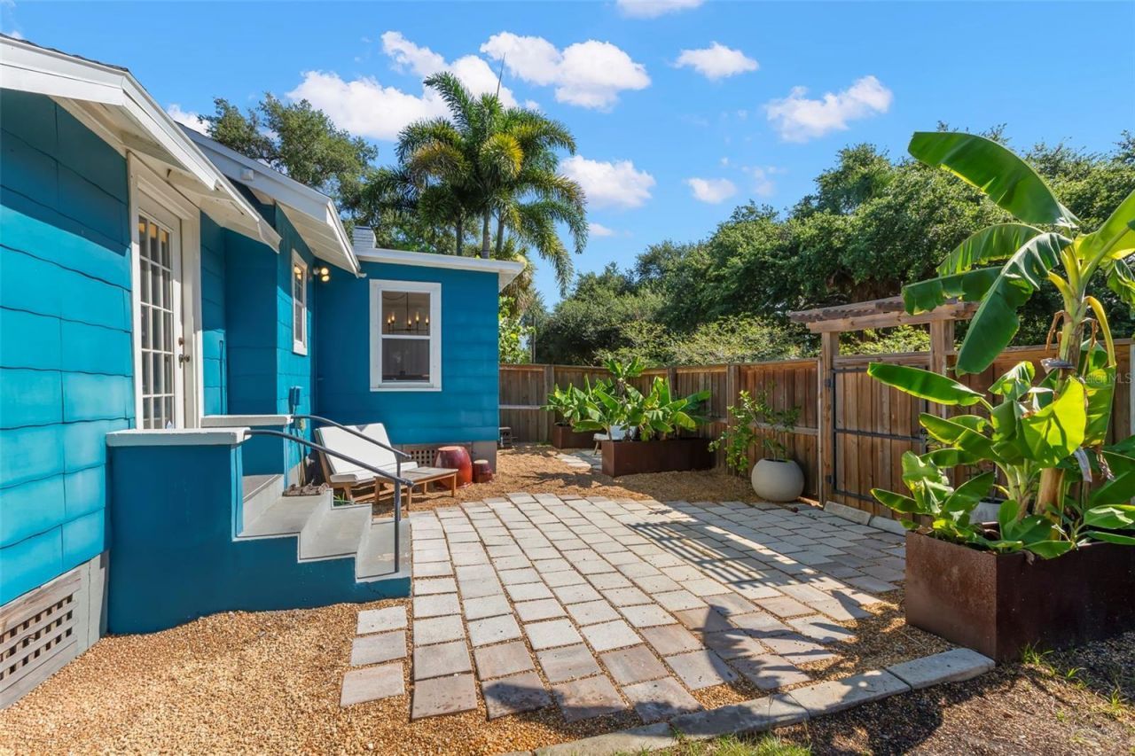 2700 2nd Avenue N, Saint Petersburg, FL 33713 Photo