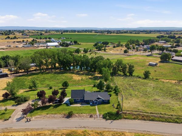 7781 Redmon Rd, Caldwell, ID 83607