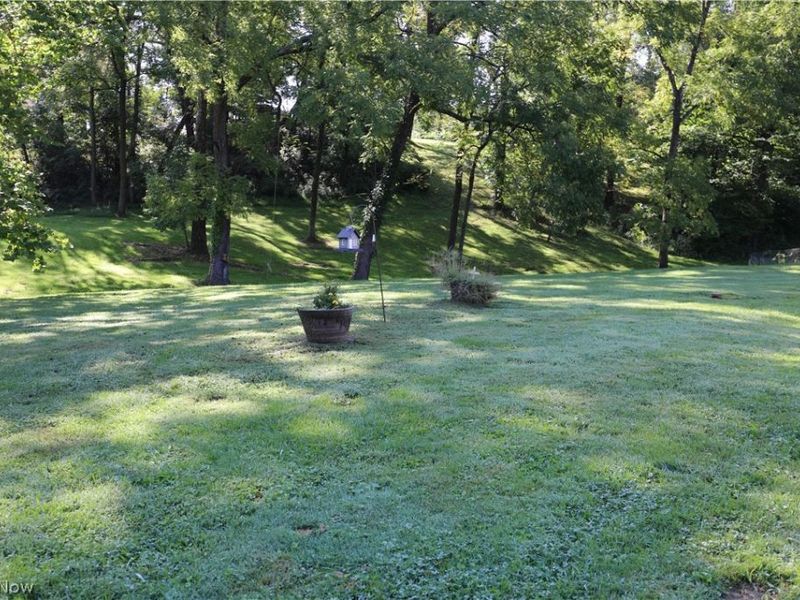 9272 Voytko Lane, Byesville, OH 43723 Photo 4