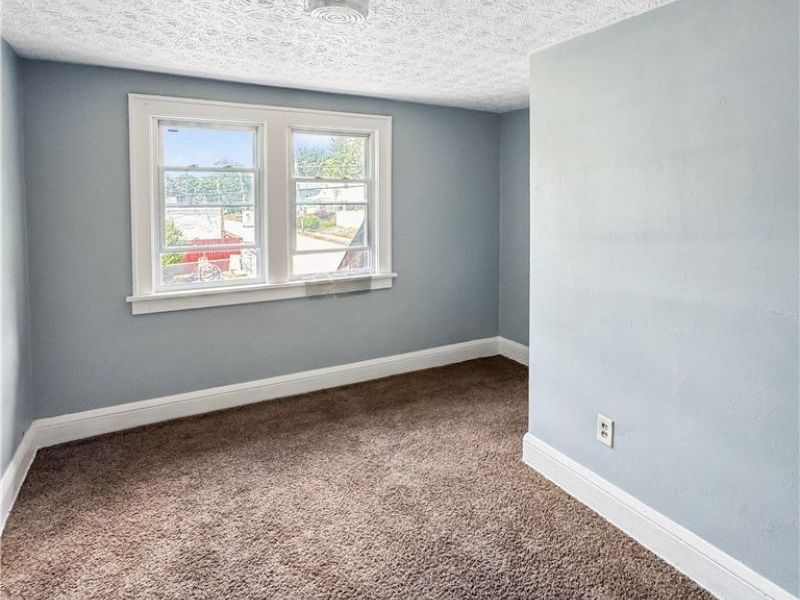 2041 13th Street SW, Akron, OH 44314 Photo 12