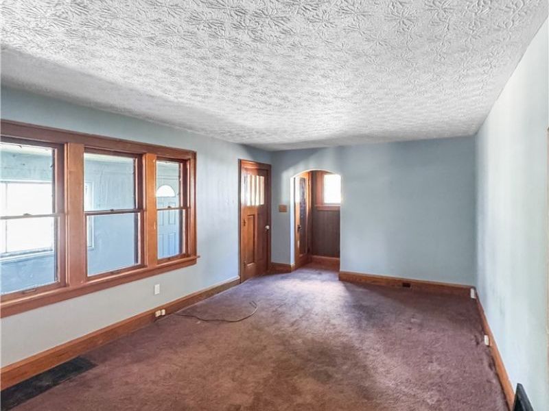 2041 13th Street SW, Akron, OH 44314 Photo 8
