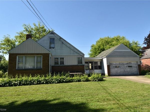923 E Philadelphia Avenue , Youngstown, OH 44502