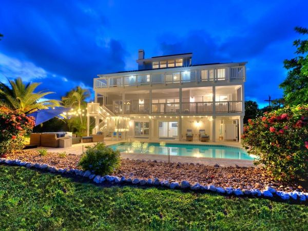 1048 Kings Crown Dr, Sanibel, FL 33957