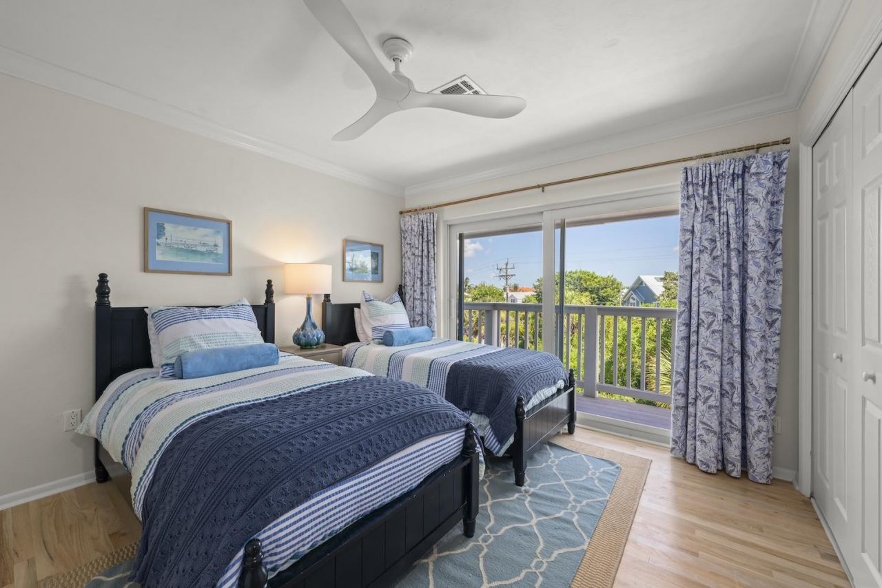 1048 Kings Crown Dr, Sanibel, FL 33957 Photo
