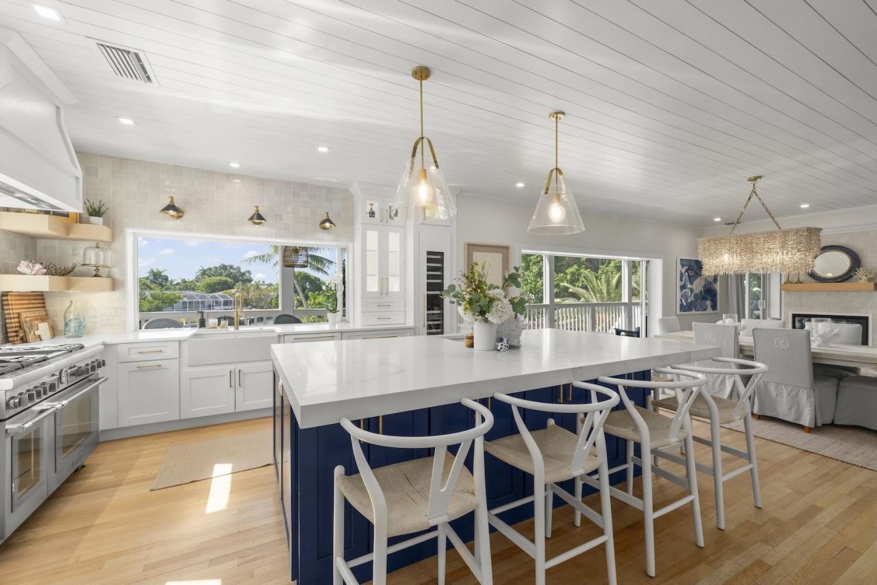 1048 Kings Crown Dr, Sanibel, FL 33957 Photo