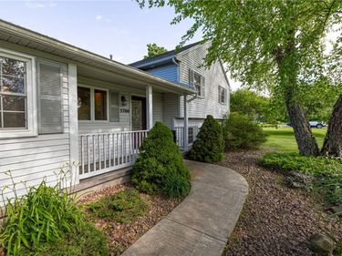 5766 Coppersmith Trail , Ontario, NY 14519