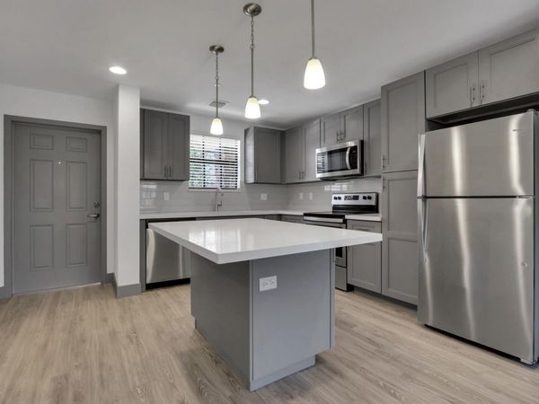 540 NE 14th Court, Unit 103, Fort Lauderdale, FL 33304