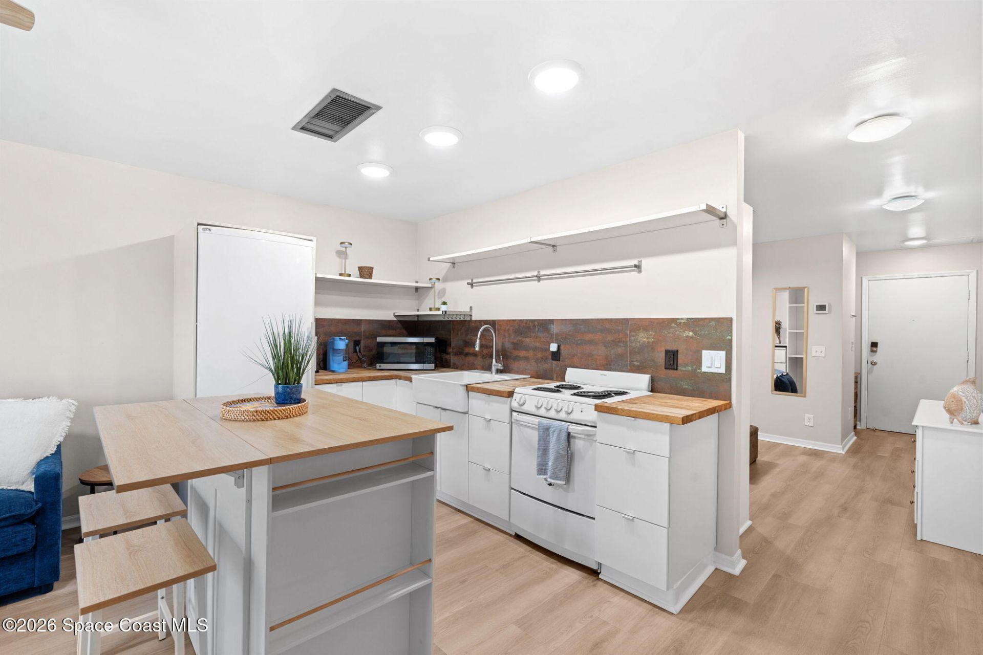 419 Ocean Avenue, Unit 305, Melbourne Beach, FL 32951 Photo