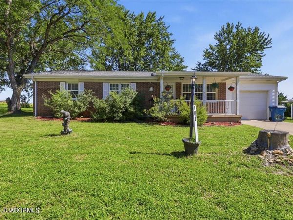 101 W HAYNES STREET, Eldon, MO 65026