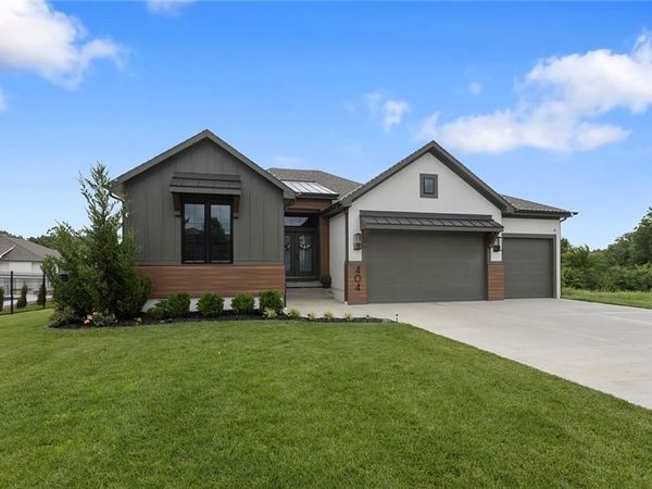 404 NE Pavilion Drive, Grain Valley, MO 64029