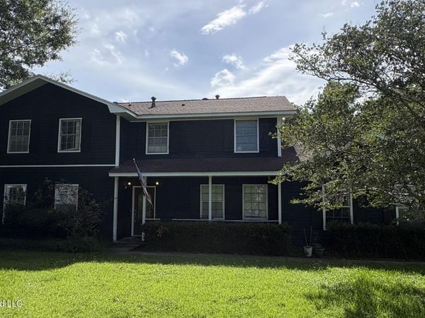 4915 Courthouse Road, Gulfport, MS 39507