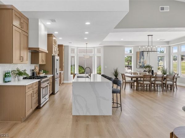 2825 Billy Casper Drive , Las Vegas, NV 89134