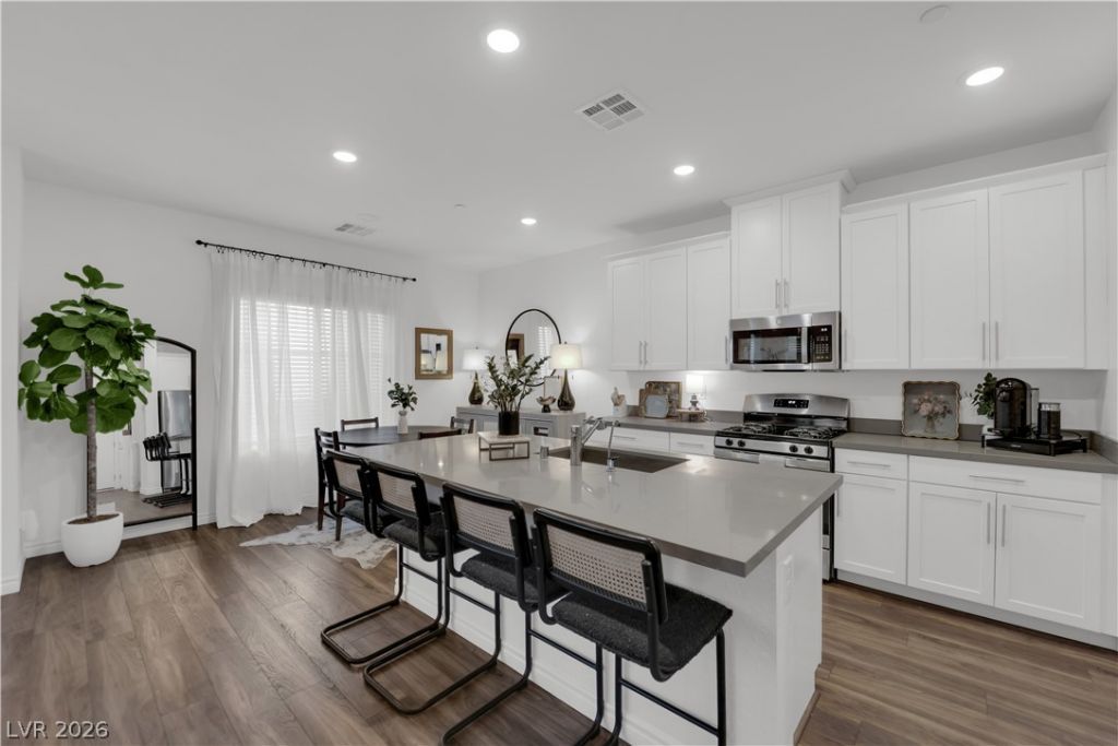 600 N Carriage Hill Drive, Unit 1069, Las Vegas, NV 89138 Main Photo