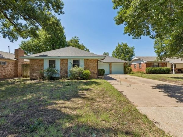 7708 NW 30th Street, Bethany, OK 73008