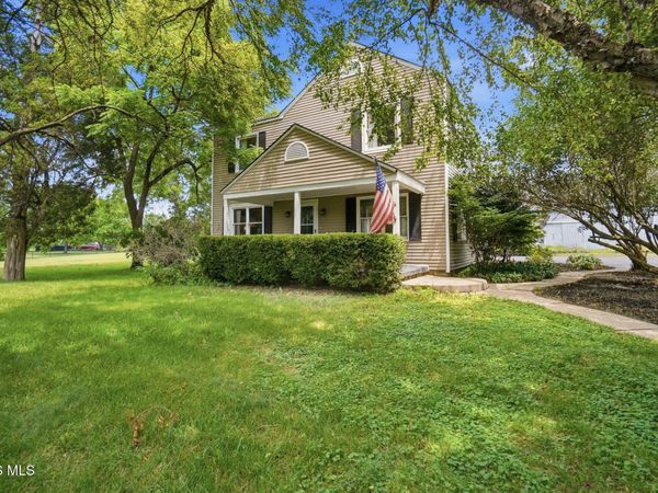 24870 W River Road , Perrysburg, OH 43551