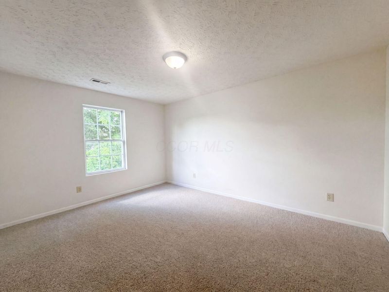 4625 Kenross Drive , Columbus, OH 43207 Photo 12