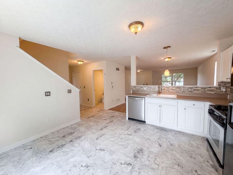 4625 Kenross Drive , Columbus, OH 43207 Photo 6