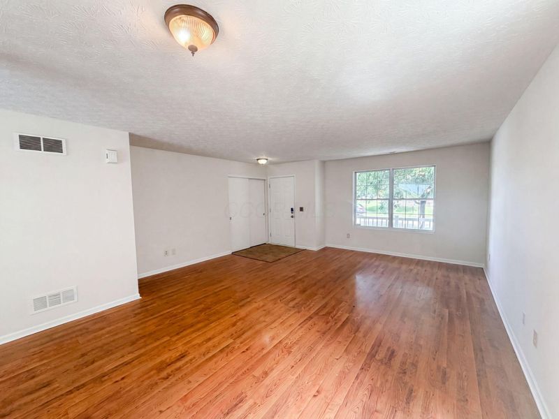 4625 Kenross Drive , Columbus, OH 43207 Photo 9