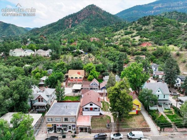 125 Ruxton Avenue, Unit R, Manitou Springs, CO 80829