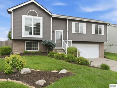 17354 Ruggles Street, Omaha, NE 68116