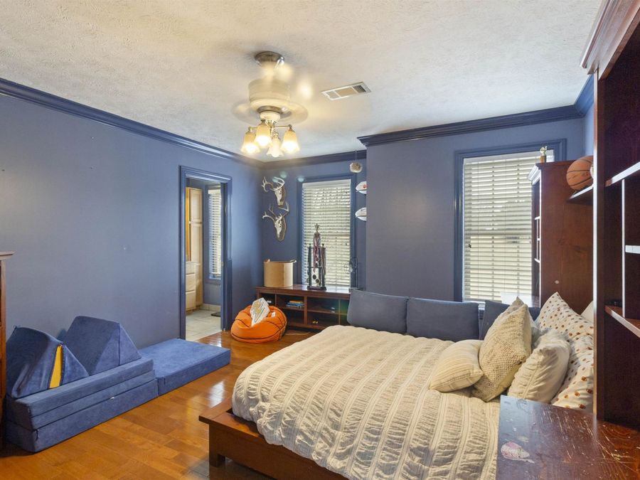 Property Image 40