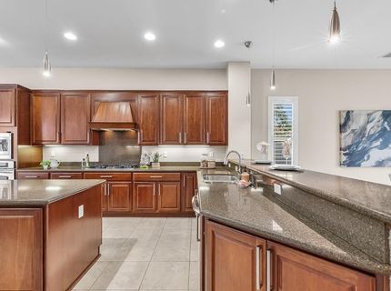 2498 Pepper Tree Ln, Manteca, CA 95336 Photo