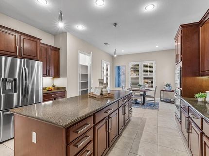 2498 Pepper Tree Ln, Manteca, CA 95336 Photo