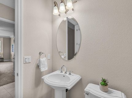 2498 Pepper Tree Ln, Manteca, CA 95336 Photo