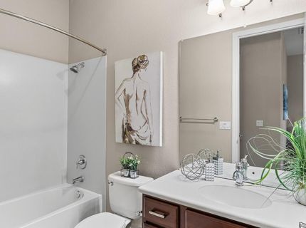 2498 Pepper Tree Ln, Manteca, CA 95336 Photo