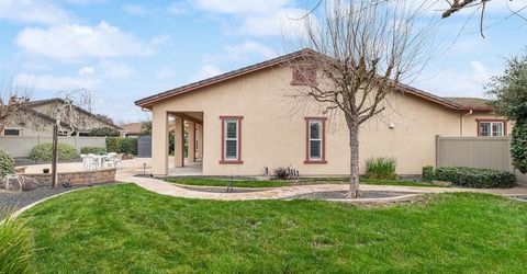 2498 Pepper Tree Ln, Manteca, CA 95336 Photo
