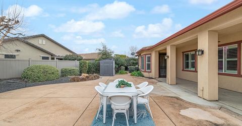 2498 Pepper Tree Ln, Manteca, CA 95336 Photo