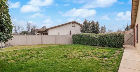 2498 Pepper Tree Ln, Manteca, CA 95336 Photo