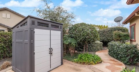 2498 Pepper Tree Ln, Manteca, CA 95336 Photo