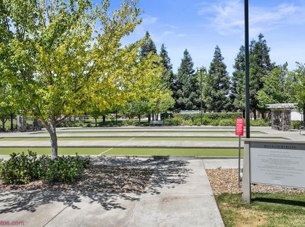 2498 Pepper Tree Ln, Manteca, CA 95336 Photo