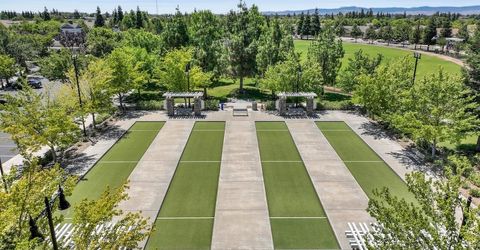 2498 Pepper Tree Ln, Manteca, CA 95336 Photo