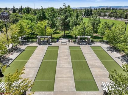 2498 Pepper Tree Ln, Manteca, CA 95336 Photo
