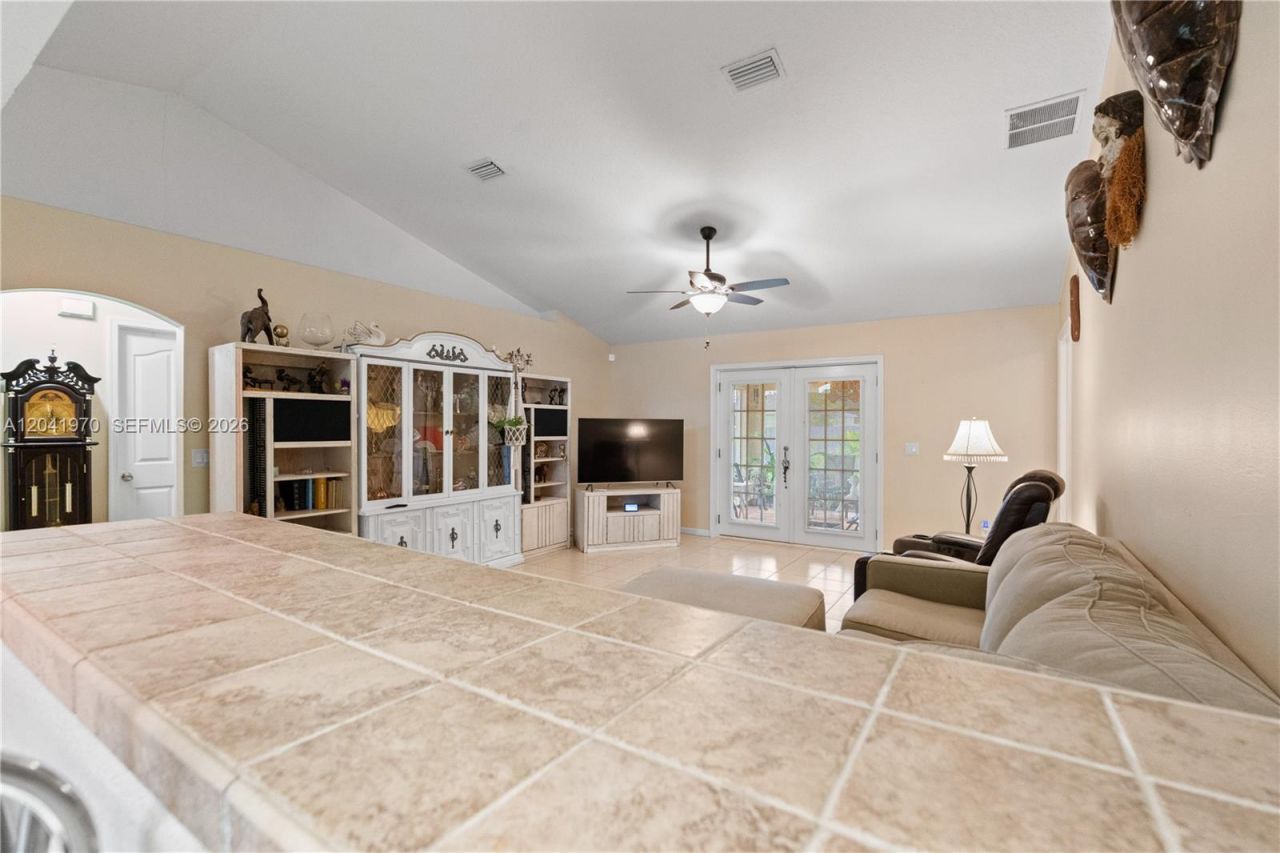 2257 SW Picture Ter, Port Saint Lucie, FL 34953 Photo