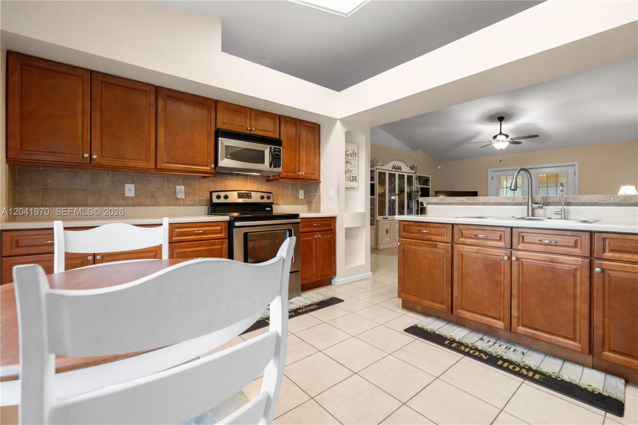 2257 SW Picture Ter, Port Saint Lucie, FL 34953 Photo