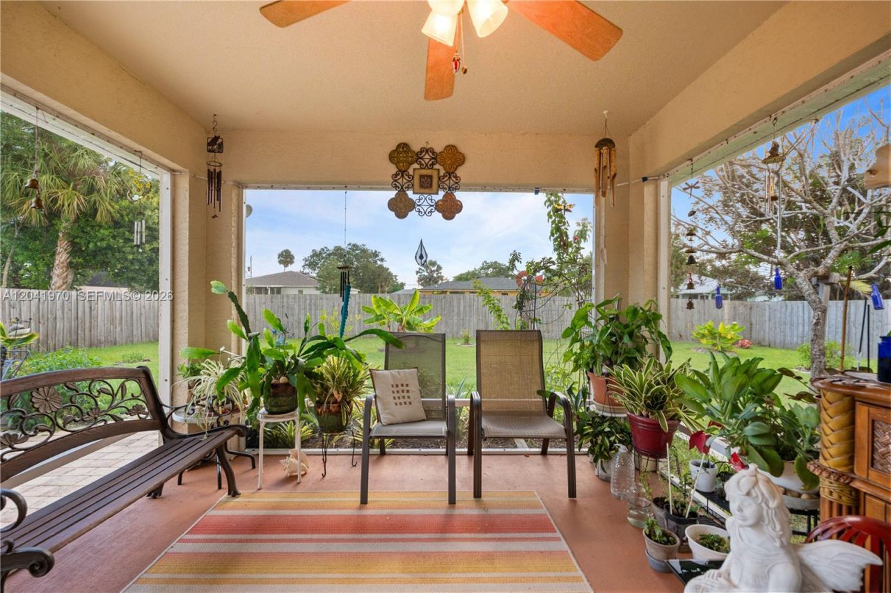 2257 SW Picture Ter, Port Saint Lucie, FL 34953 Photo