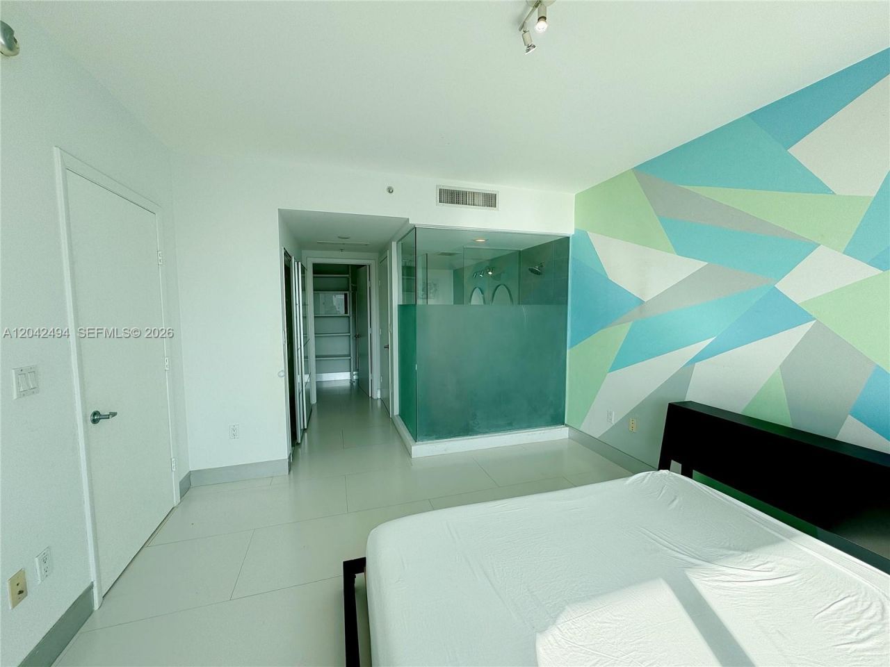 92 SW 3rd St , Unit 3912, Miami, FL 33130 Photo