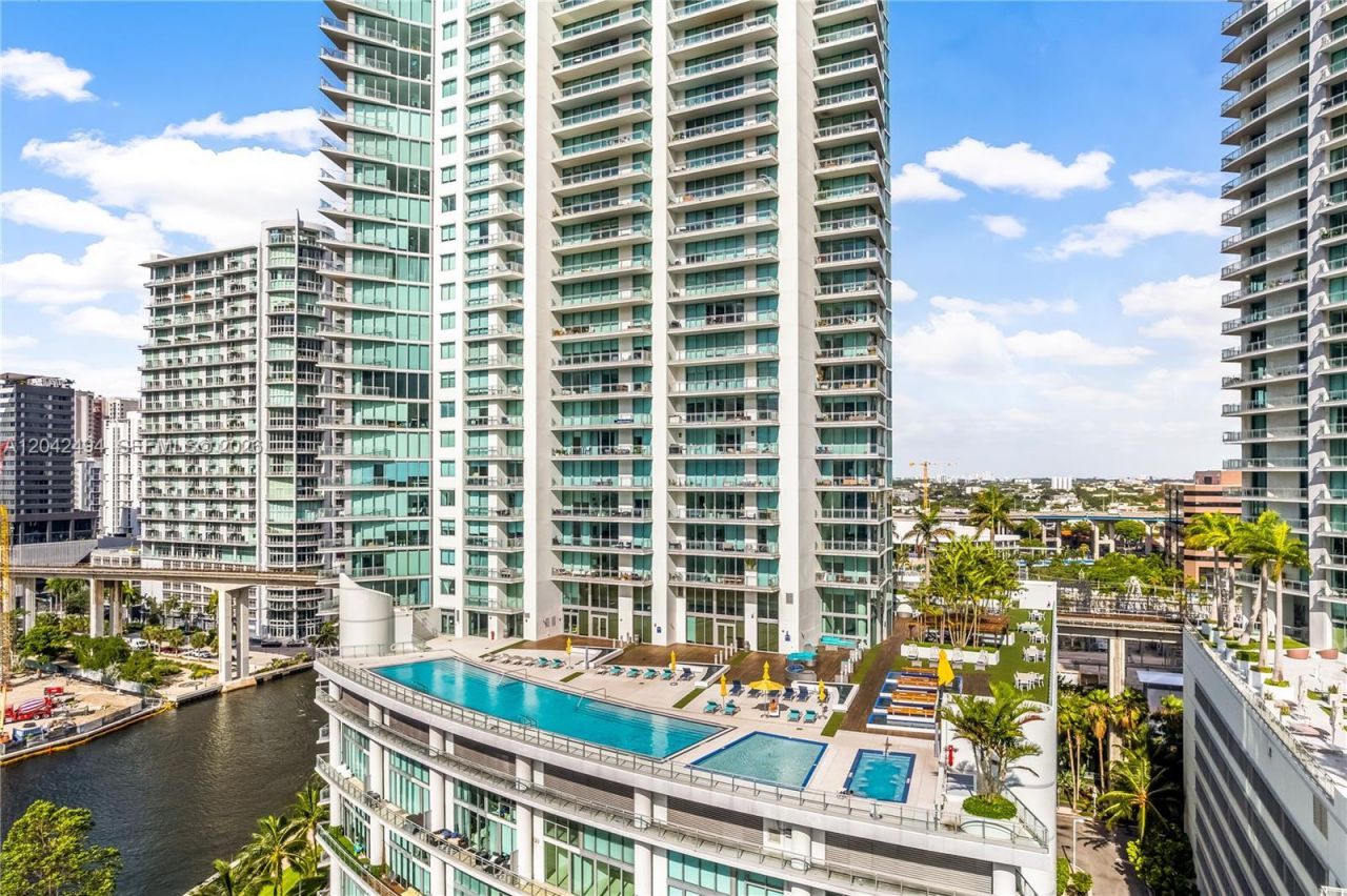 92 SW 3rd St , Unit 3912, Miami, FL 33130 Photo
