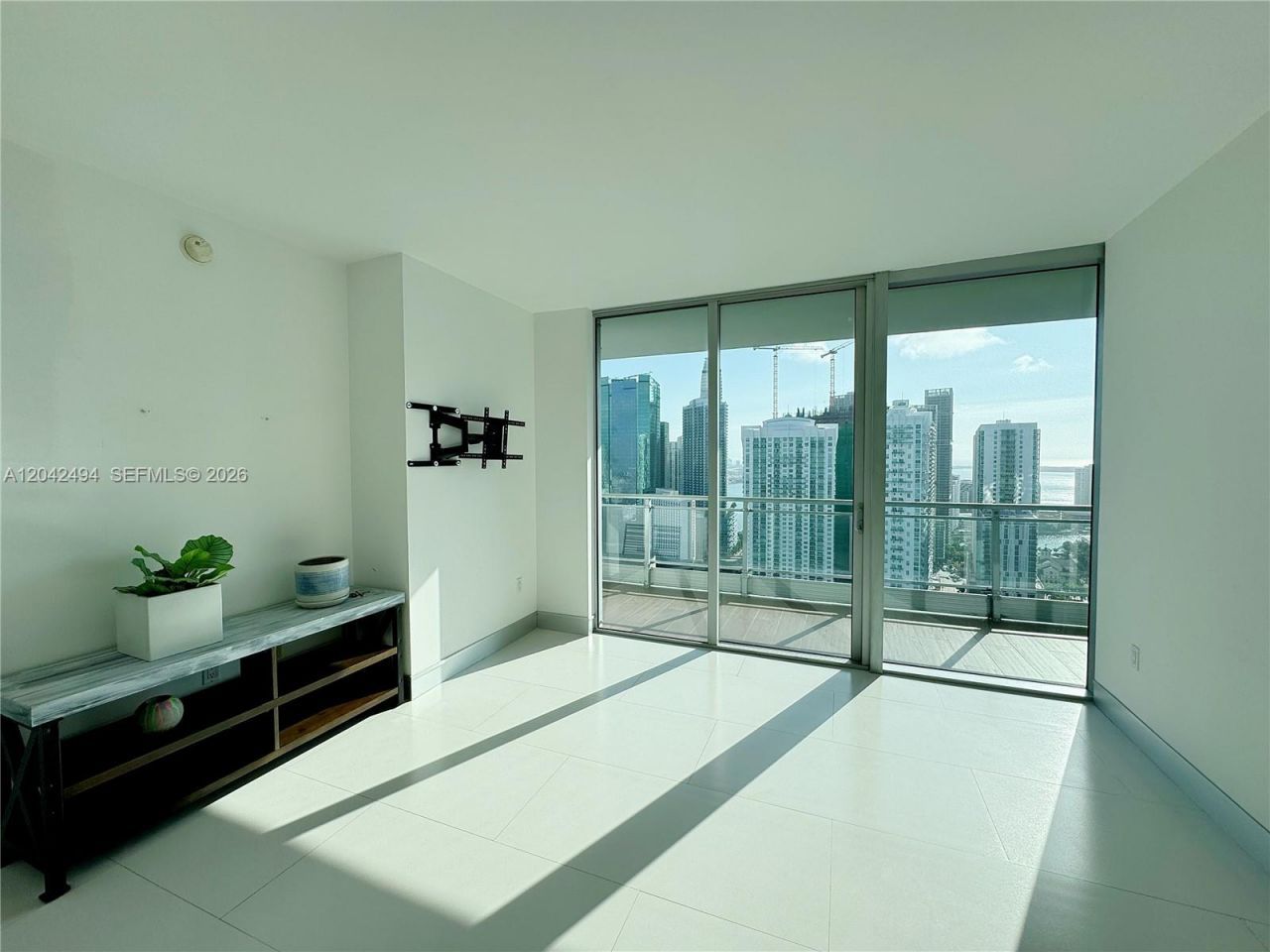92 SW 3rd St , Unit 3912, Miami, FL 33130 Photo