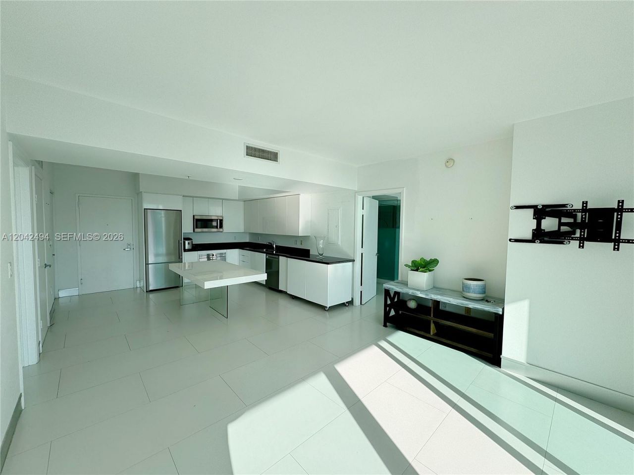 92 SW 3rd St , Unit 3912, Miami, FL 33130 Photo
