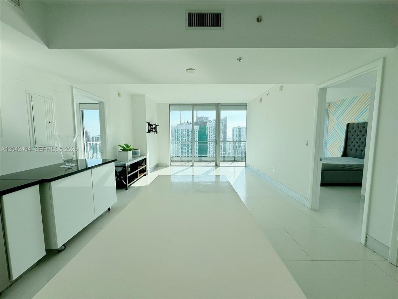 92 SW 3rd St , Unit 3912, Miami, FL 33130 Photo