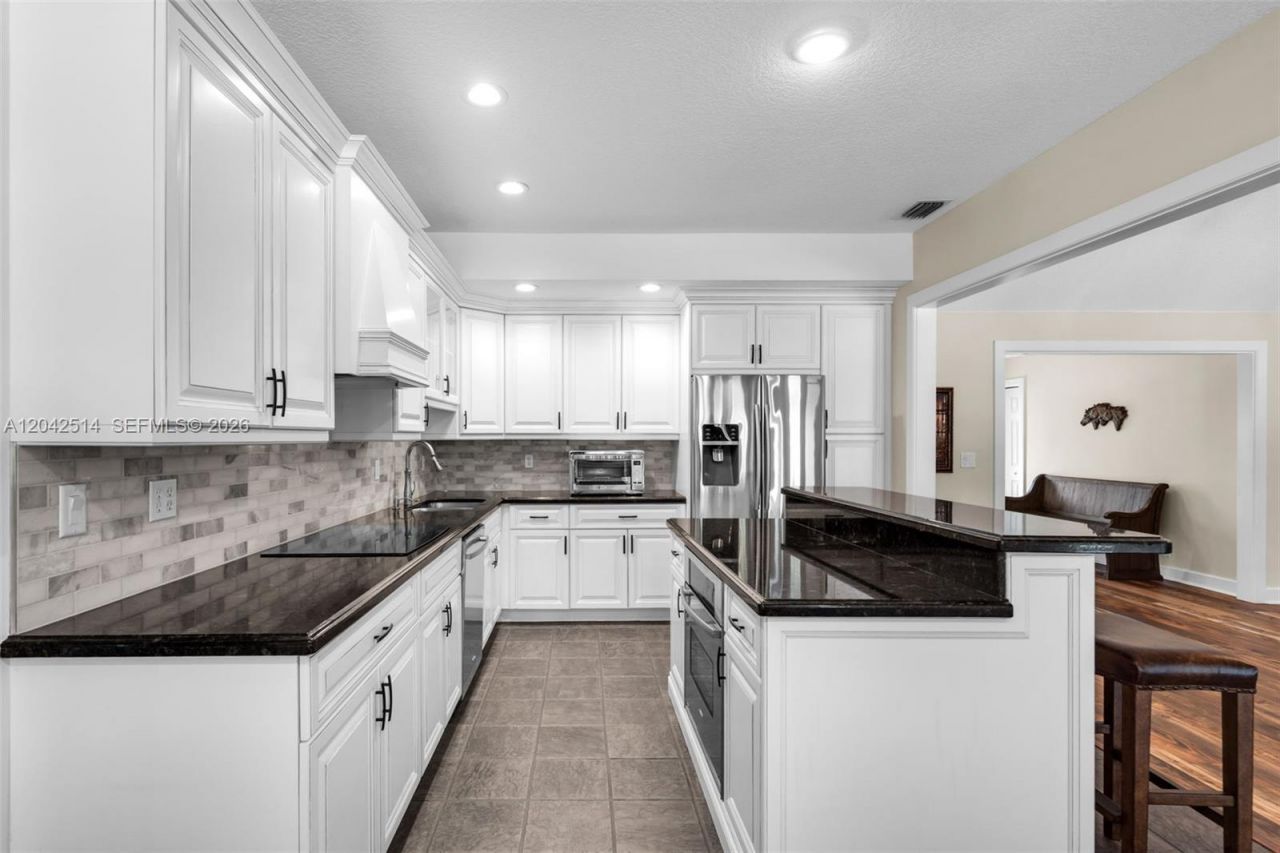 5703 Lago Del Sol Dr , Lake Worth, FL 33449 Photo