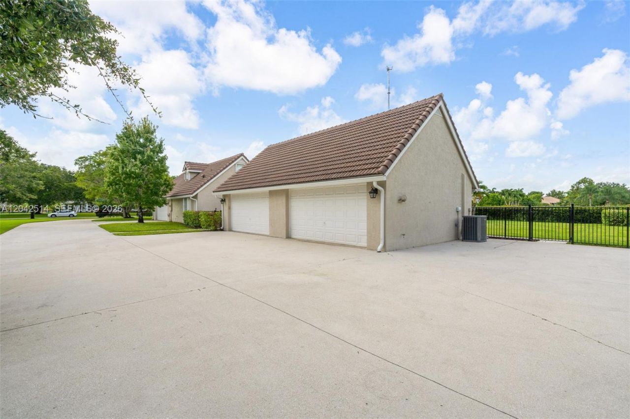 5703 Lago Del Sol Dr , Lake Worth, FL 33449 Photo