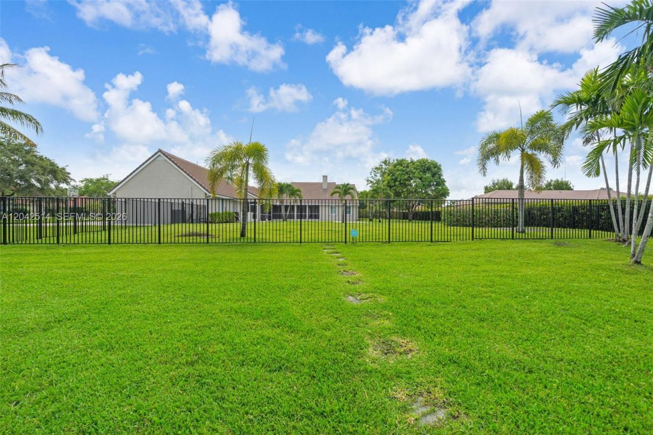 5703 Lago Del Sol Dr , Lake Worth, FL 33449 Photo